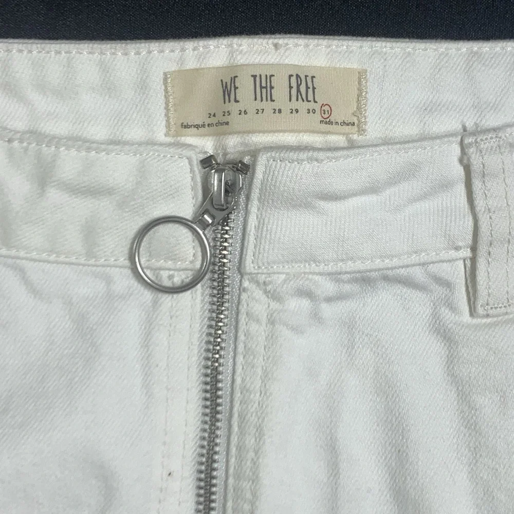 Free People We The Free Size 31 White‎ Denim Mini Skirt Zip it Up Raw Hem Boho